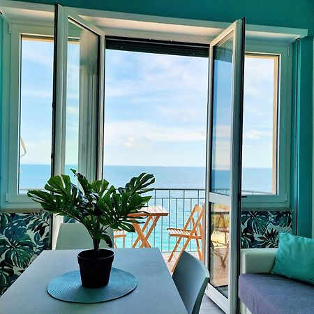 Una Finestra Sul Mare Home 1 Bergeggi Exterior photo